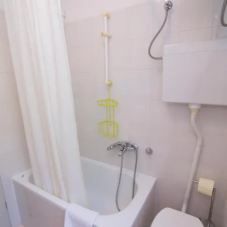Garina 1 Apartment