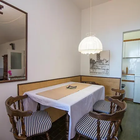 Garina 1 Apartment *